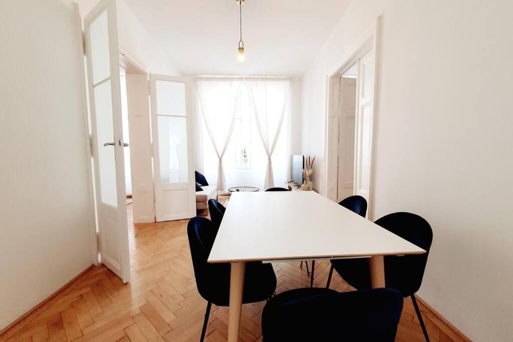 Savoir Vivre Apartments Rosinagasse ウィーン エクステリア 写真